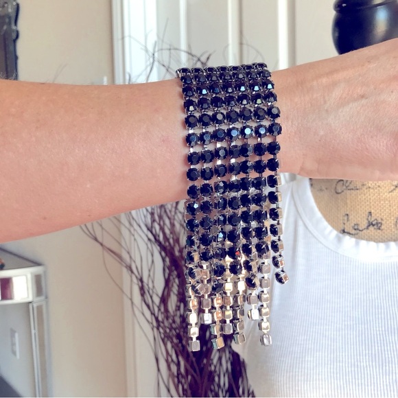 Gorgeous Black Fringe Bracelet! - Picture 2 of 5